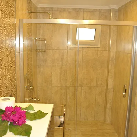 Dionysia Hotel *